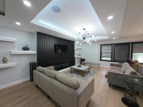 The Luxe Escape Calgary I 3BR Vacation Home